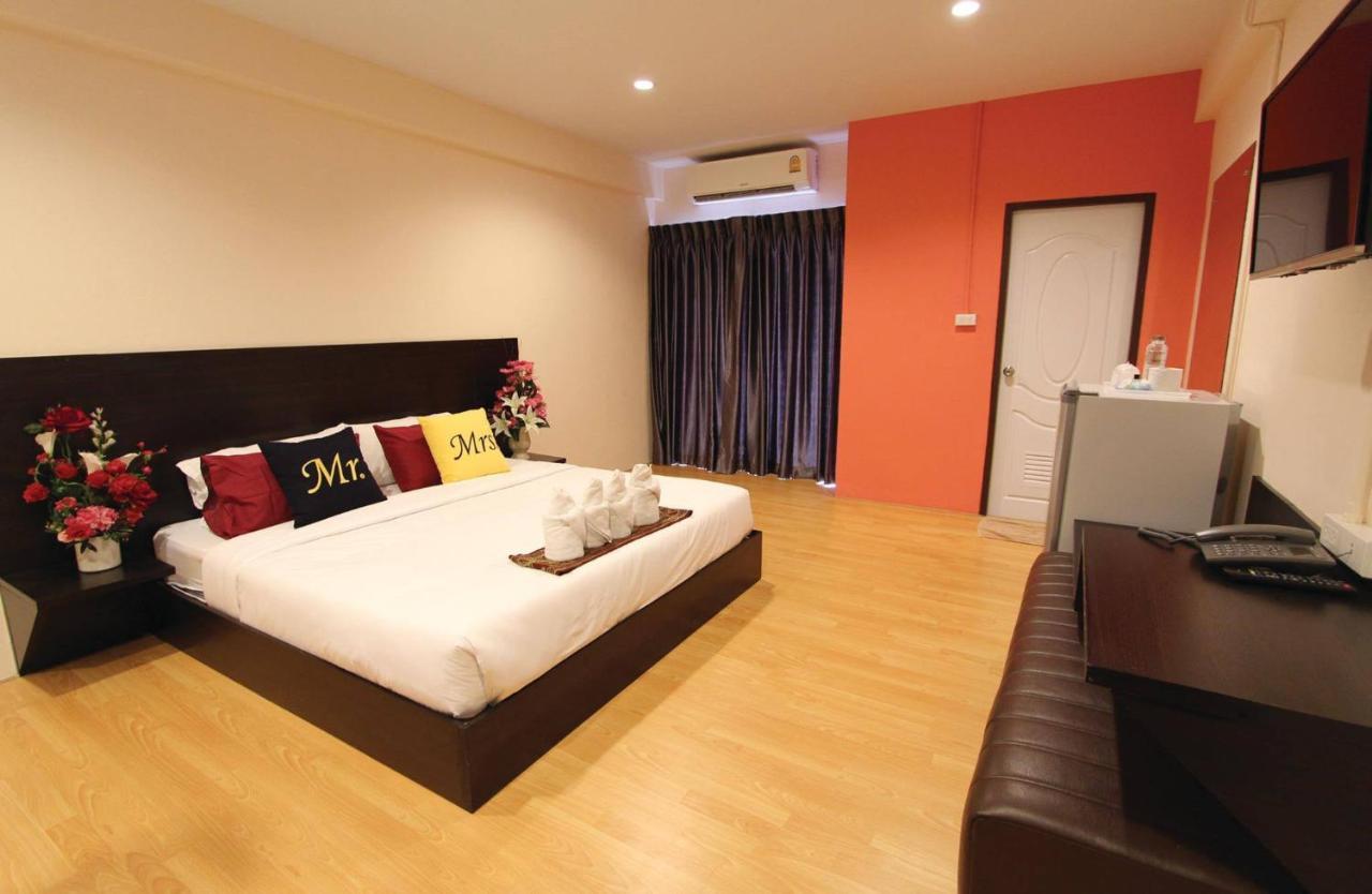 Gem Tree Premium Hotel Chiang Mai Luaran gambar